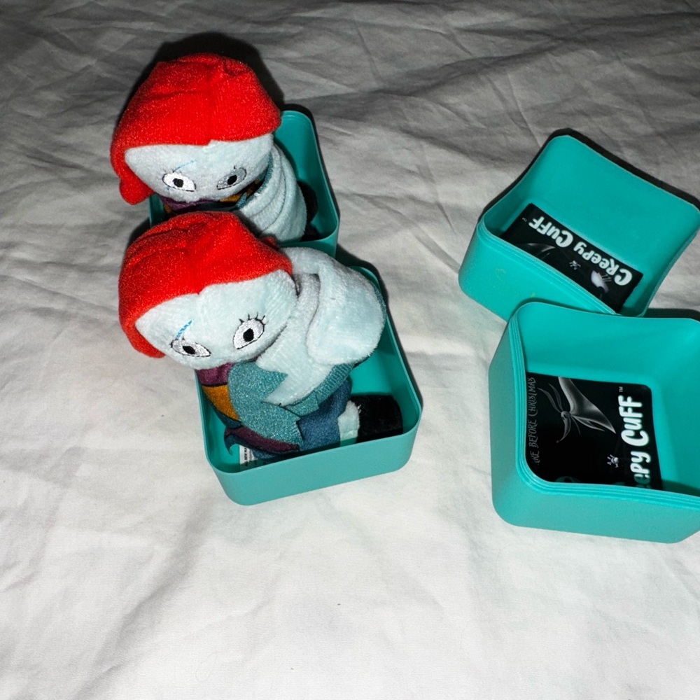 Nightmare Before Christmas Creepy Cuffs- Sally